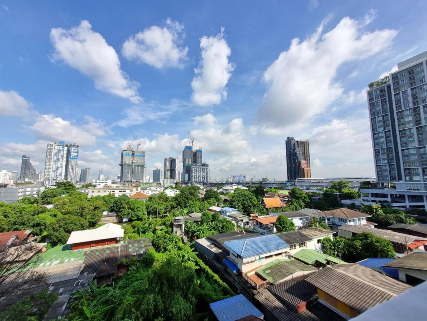 Aqua Residences อควา เรสซิเดนซ์ ห้องพักใหม่ให้เช่า ติดรถไฟฟ้าสถานีวุฒากาศ Pangsapuri Bangkok